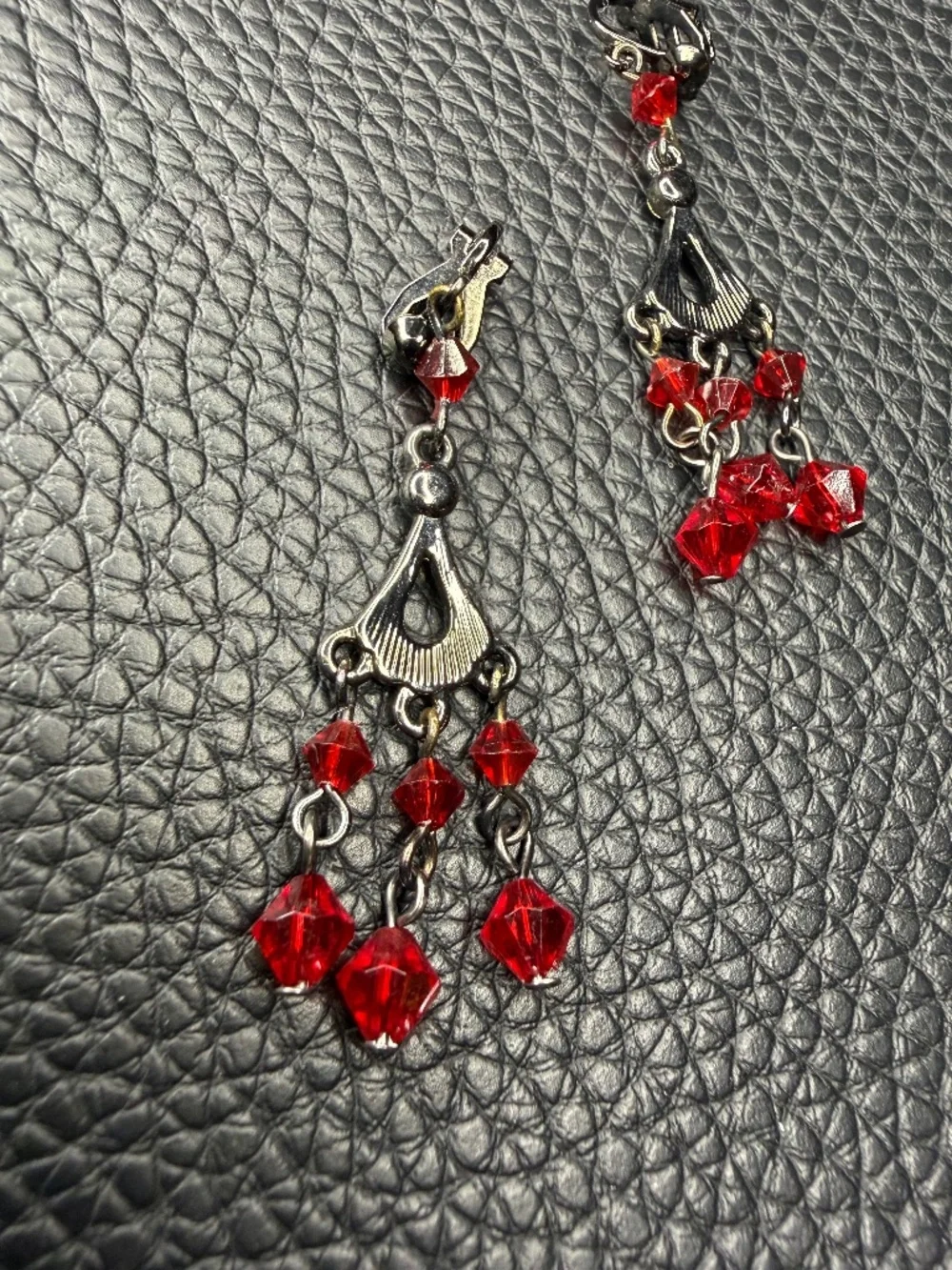 Vintage Victorian Style Red Crystal Rhinestone Chandelier Clip On Earrings 1.5